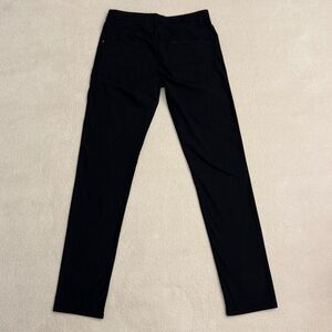 Vuori Women's tapered pants size 28